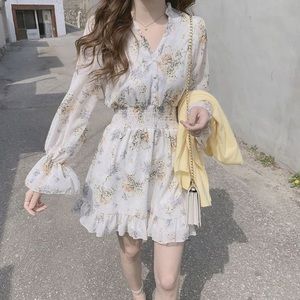 YesStyle Floral Print Long-Sleeve Chiffon Mini Dress